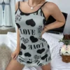 Été nouvelle chemise de nuit pour femmes beauté dos Section mince de vêtements de maison Sexy licou jupe courte amour dessin animé mignon impression pyjamas