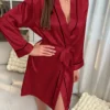 Robe de nuit en Satin Simple, élégante, col en V, manches longues, avec ceinture, vêtements de nuit pour femmes