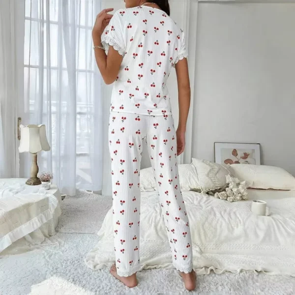 Ensemble pyjama 2 pièces en dentelle pour femmes, haut à manches courtes avec boutons sur le devant et pantalon pleine longueur, imprimé cerise, vêtements de nuit, vêtements de maison