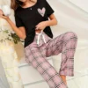 Pyjama d'été confortable et respirant pour femmes, élégant et Simple, imprimé Alphabet numérique papillon, ensemble à manches courtes, vêtements de nuit