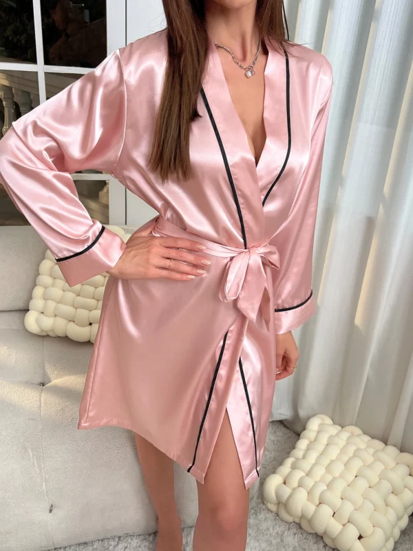 Robe de nuit en Satin Simple, élégante, col en V, manches longues, avec ceinture, vêtements de nuit pour femmes